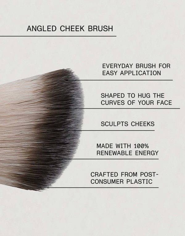 et al | Angled Cheek Brush - Image 3