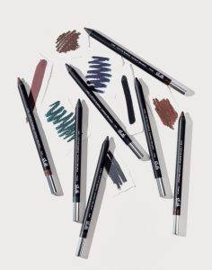 et al | Line + Define Eyeliner